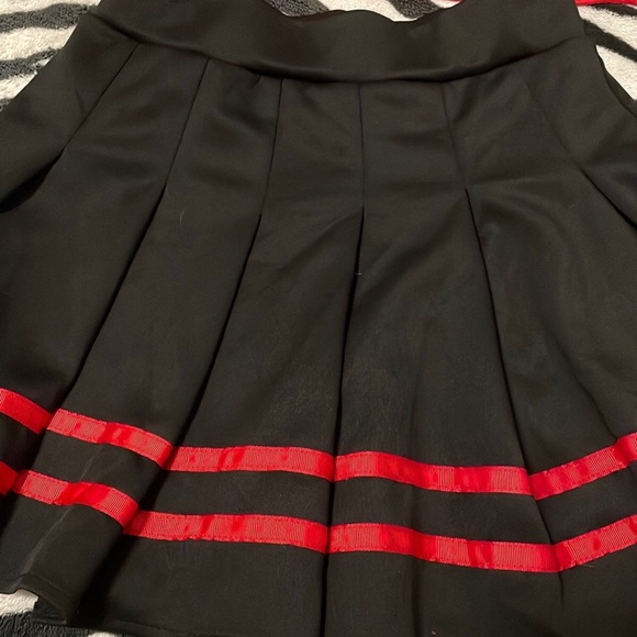 Rose Red Striped Pleated Skirt Exclusive - Picture 4 of 4